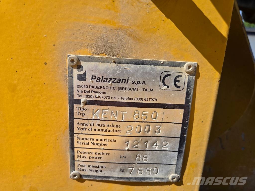 Palazzani 850 لوادر بعجل