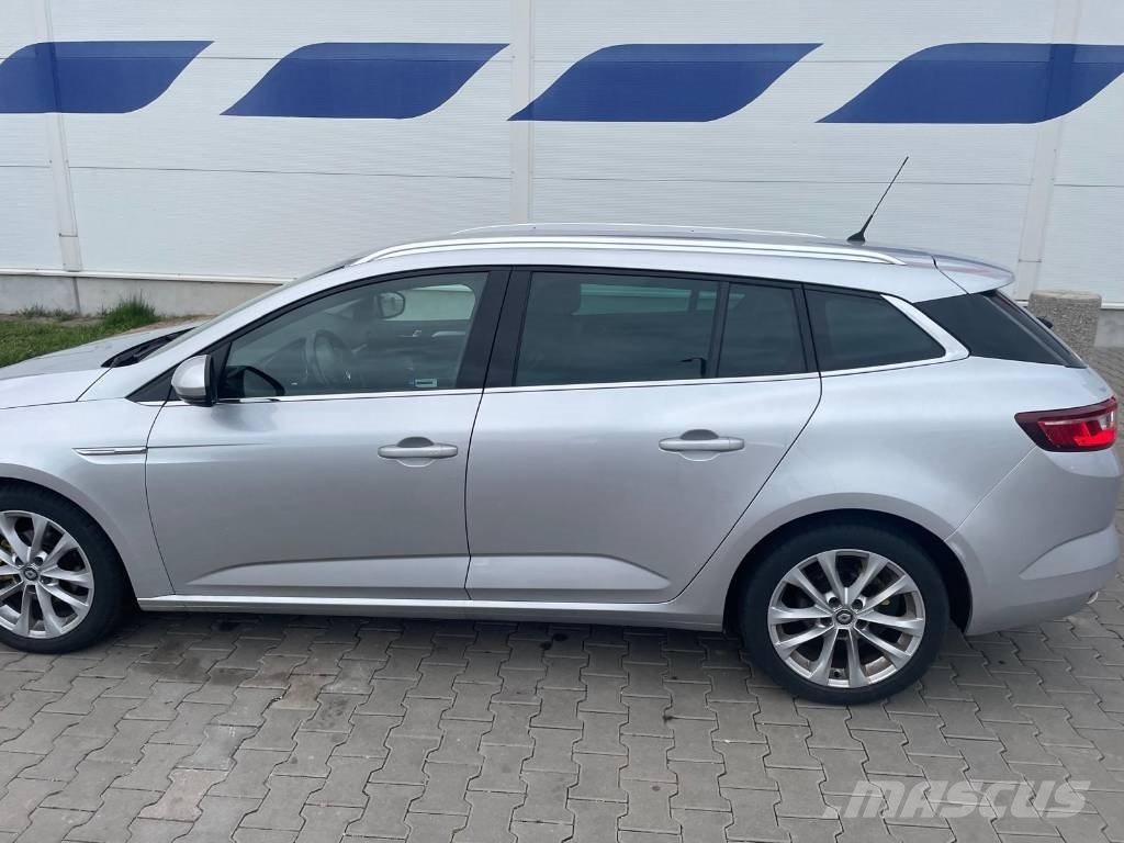 Renault Megane Biler