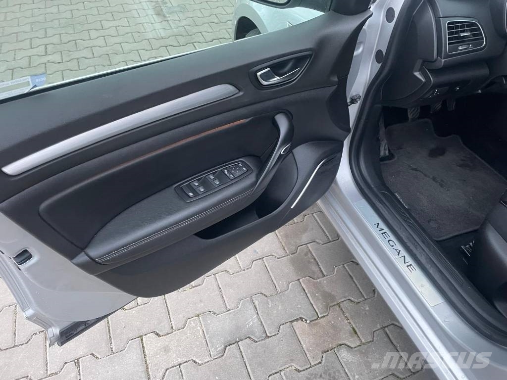 Renault Megane Biler
