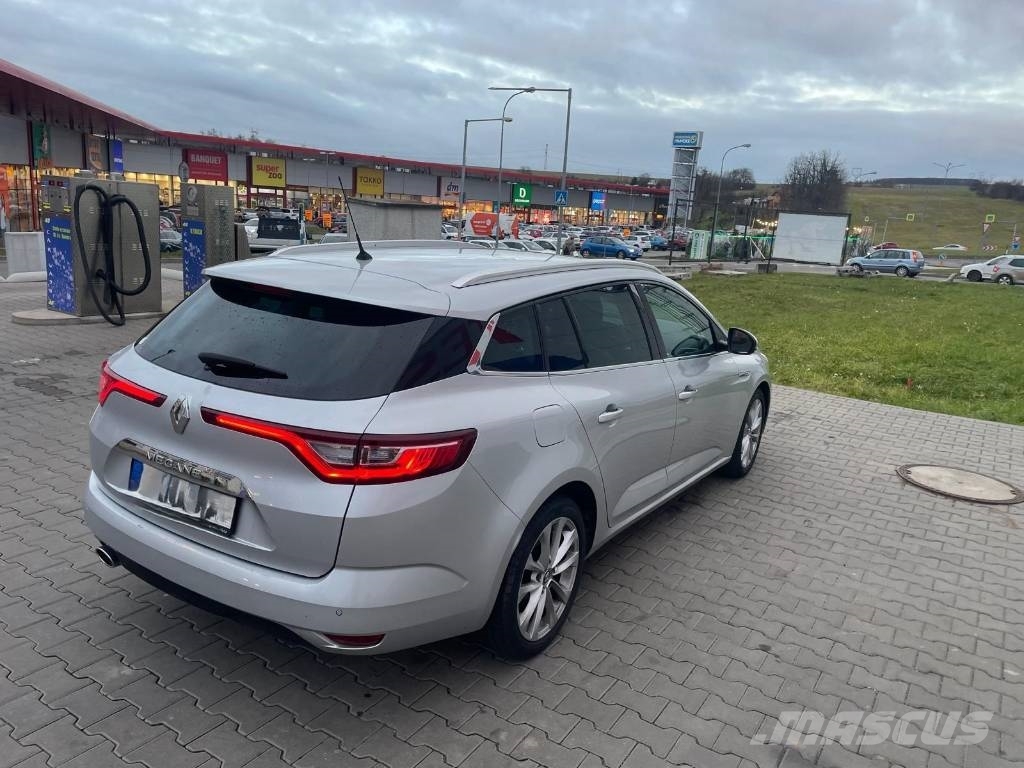 Renault Megane Biler