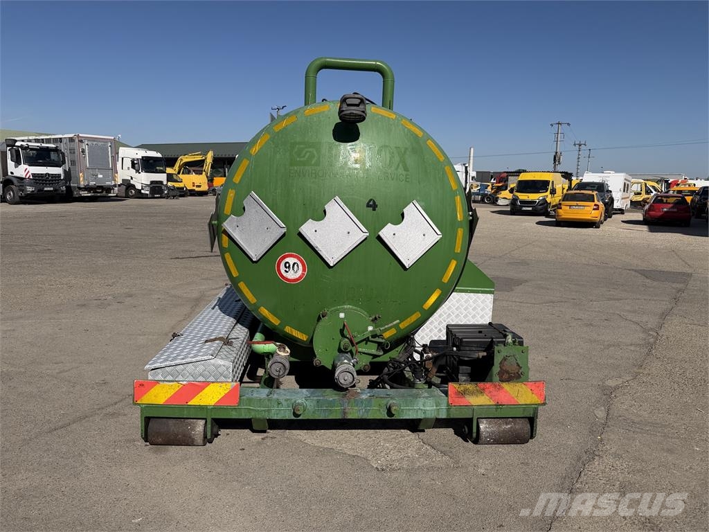 VIN 426 - STS KOVO CISTERNA 12000 l PHM VIN 426 Вантажівки-цистерни