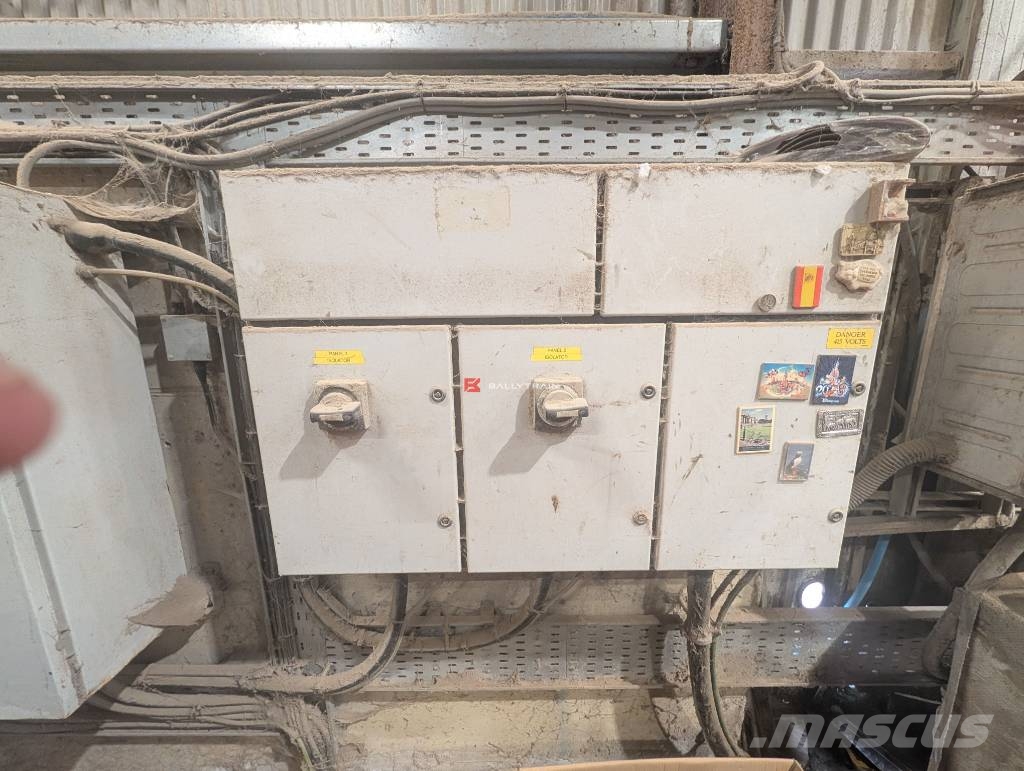SRF Production Line (Shred-Tech & Weima Shredders) Sorteer / afvalscheidings machines