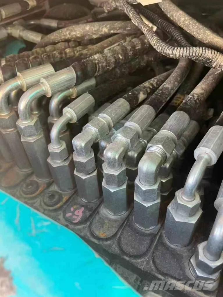 Xiniu XN20 小型挖掘机