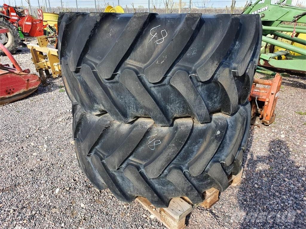 Nokian 600/60R28 x2 Gume, kolesa in platišča