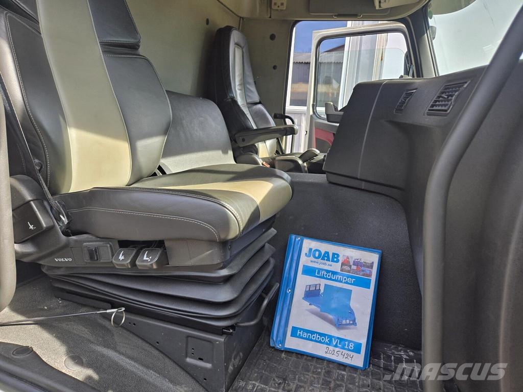 Volvo FM380 6X2 JOAB 2 CONTAINER Camiones portacubetas