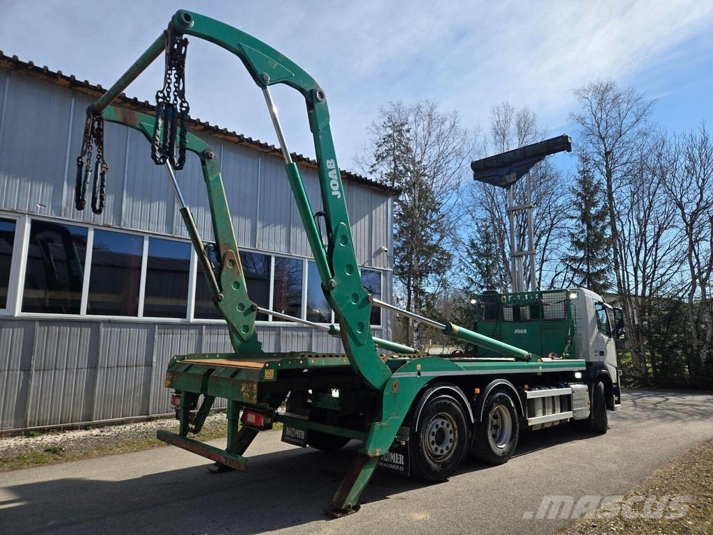 Volvo FM380 6X2 JOAB 2 CONTAINER Camiones portacubetas
