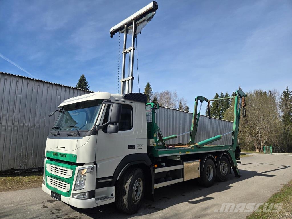 Volvo FM380 6X2 JOAB 2 CONTAINER Camiones portacubetas