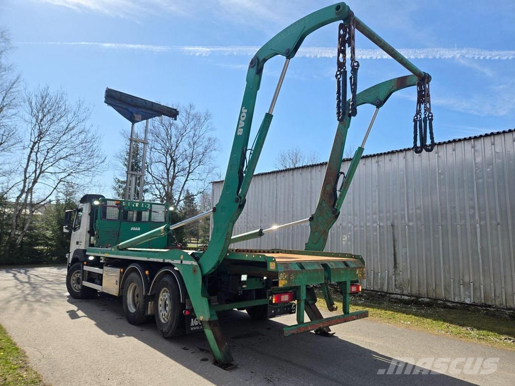 Volvo FM380 6X2 JOAB 2 CONTAINER Camiones portacubetas