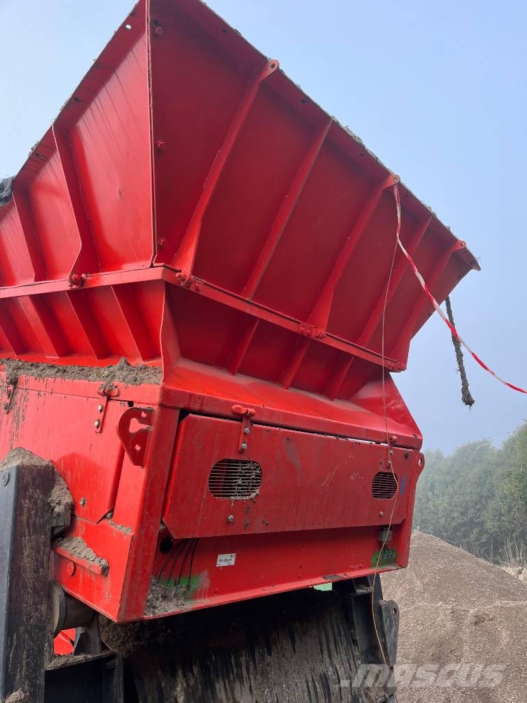 Terex Finlay 883 Mobiele zeefinstallaties
