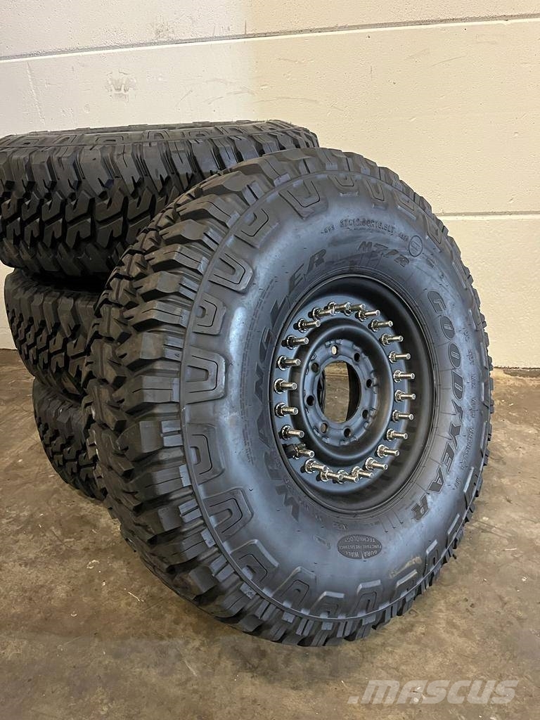 Goodyear 37x12.50R16.5 LT Wrangler MT/R Nice used/Demo Neumáticos, ruedas y llantas