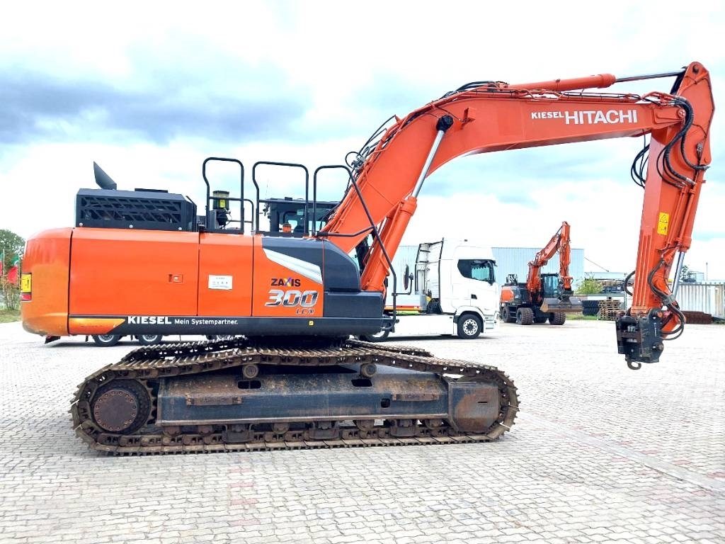 Hitachi ZX 300 LCN-7 履带挖掘机