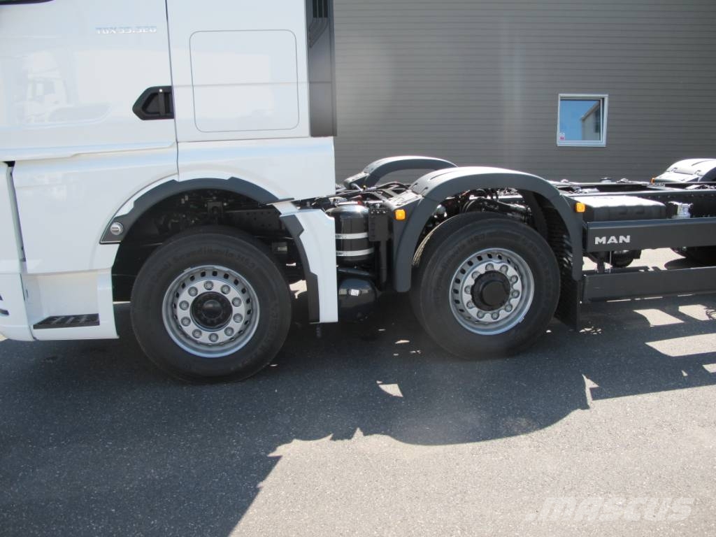 MAN TGX 35.520 8x2H-6 BL CH Wechselfahrgestell