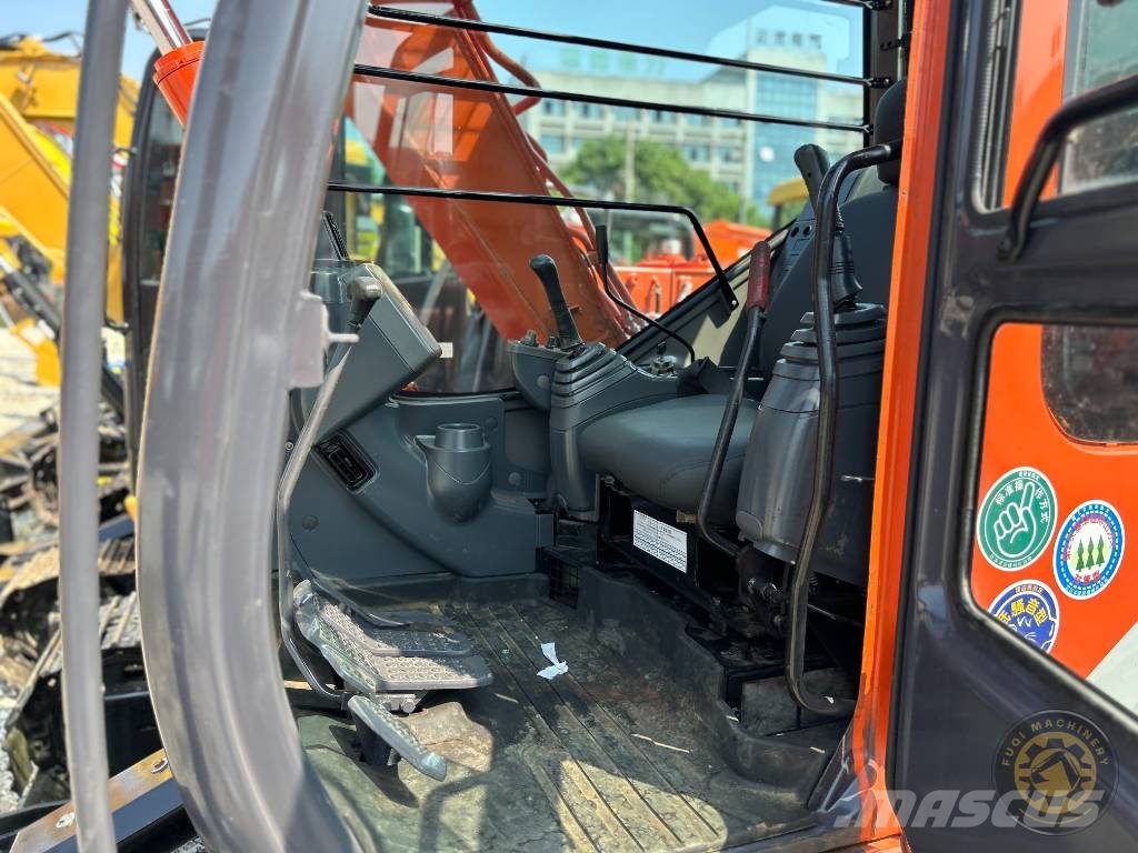 Hitachi Zaxis 85 U Bageri gusjeničari
