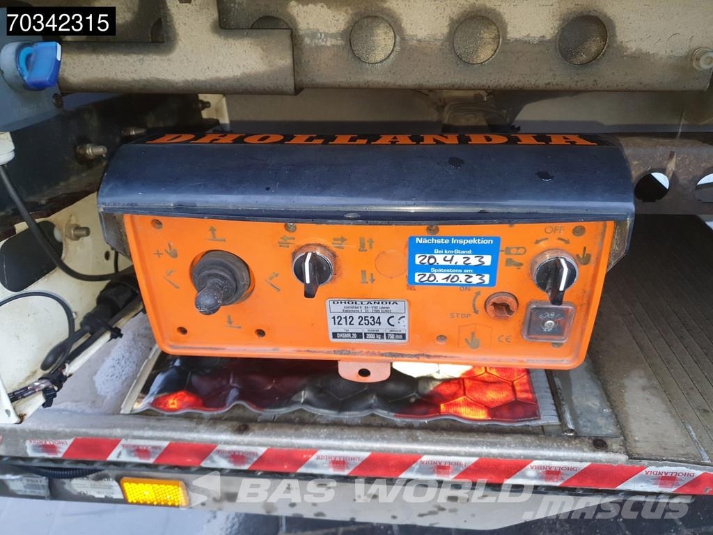 Schmitz Cargobull SCB*S3B Lift Axle Tailgate 250x270cm Piekabes ar temperatūras kontroli