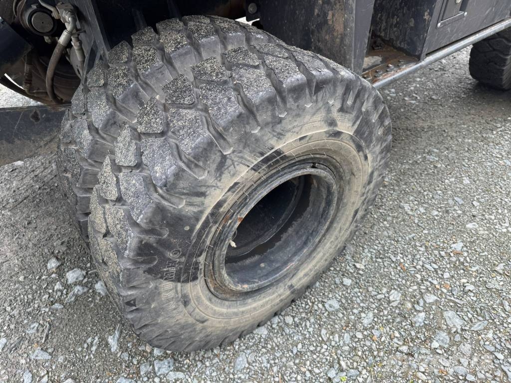 Doosan DX 57 W-7 Pelle sur pneus