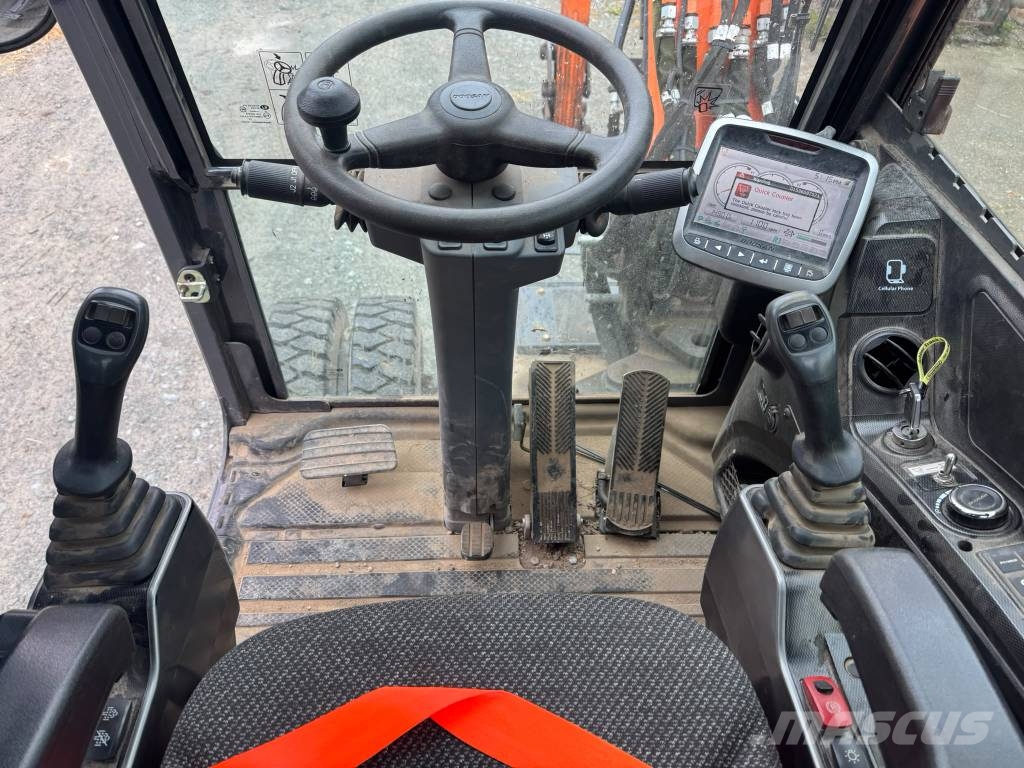 Doosan DX 57 W-7 Pelle sur pneus