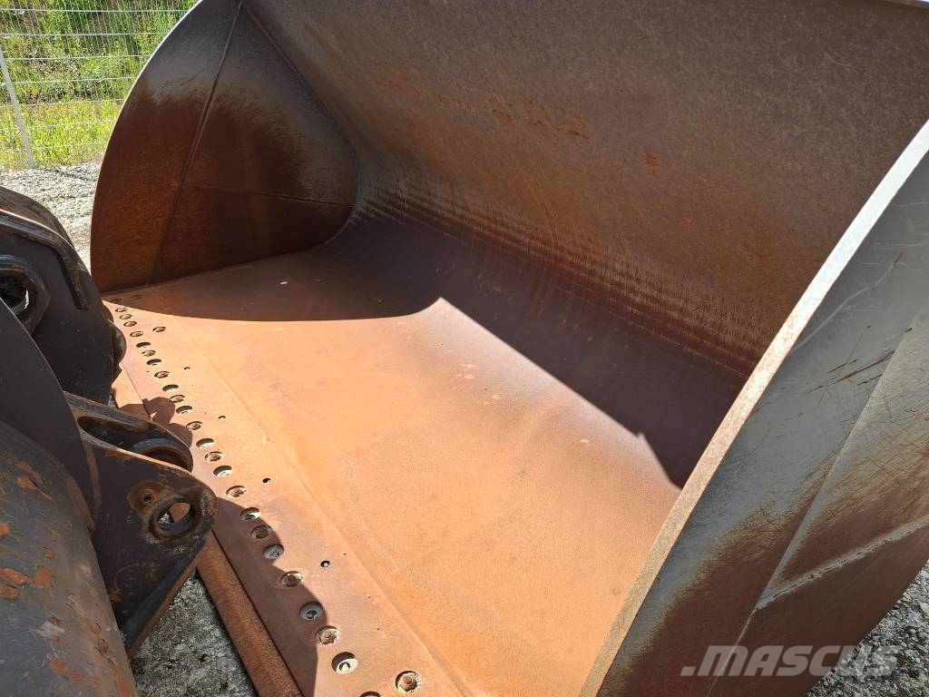 Volvo Schaufel L180 L180 WLA86757 #A-6668 Cucharones