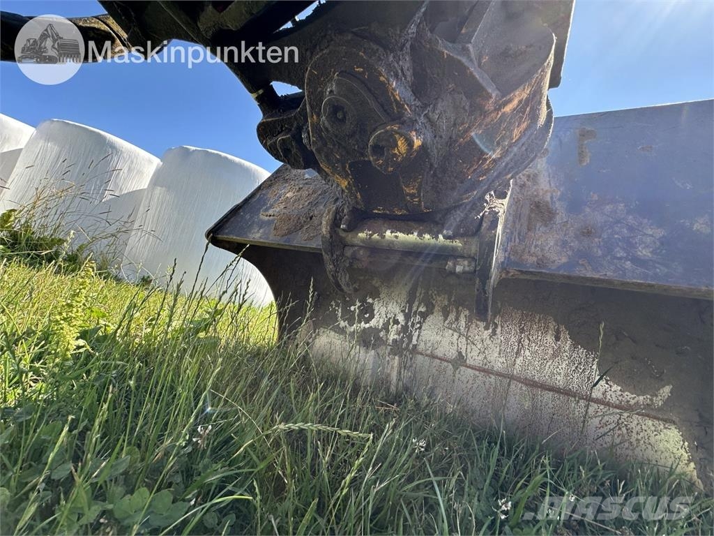 Neuson 50z3 RD حفارات زحافة