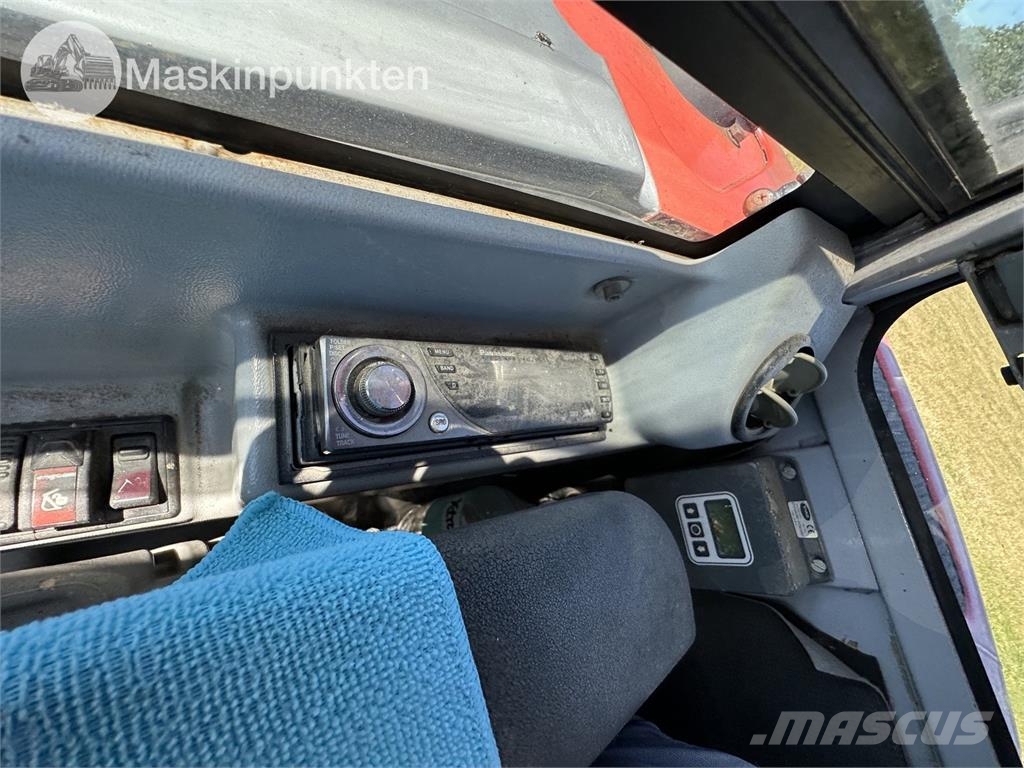 Neuson 50z3 RD حفارات زحافة