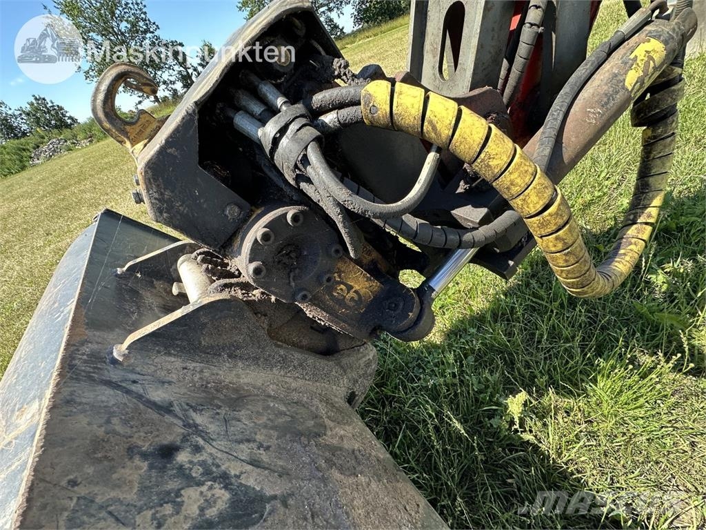 Neuson 50z3 RD حفارات زحافة