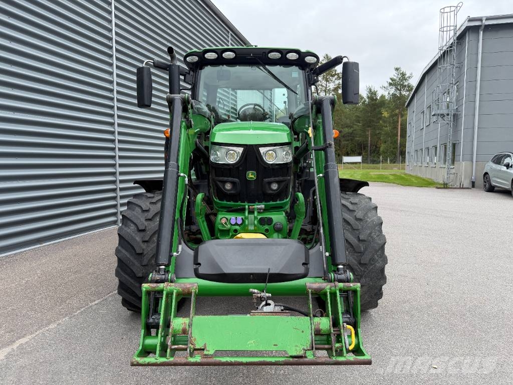 John Deere 6130 R Traktorid