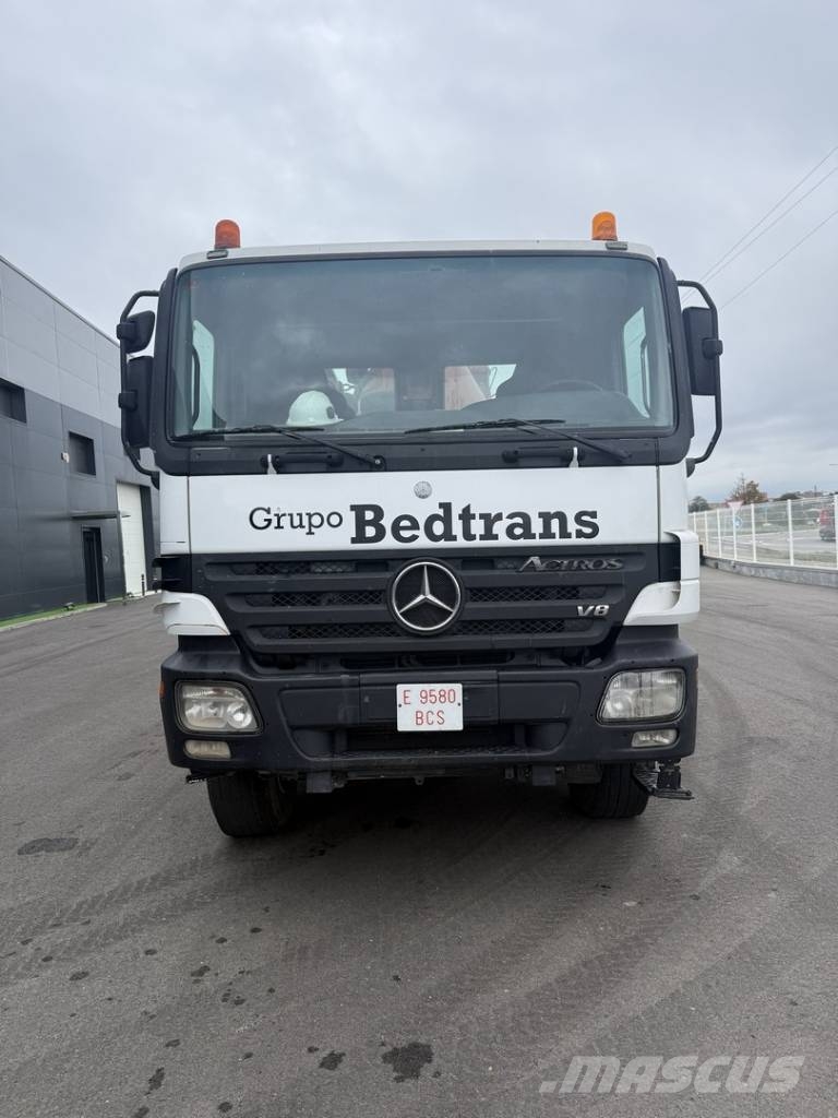 Mercedes-Benz ACTROS 4854 Concrete distribution booms