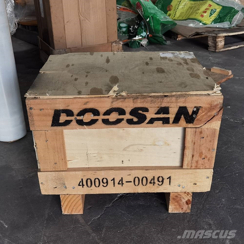 Doosan DX55 Hydraulic Pump AP2D25 Váltók