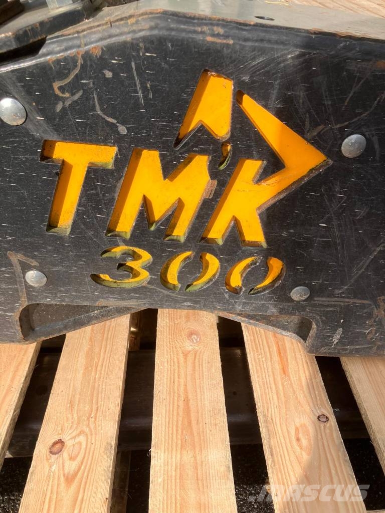 TMK 300 خطاطيف