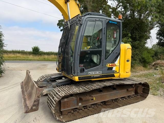 New Holland E 140 C SR حفارات زحافة