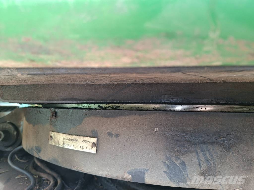 John Deere 1010 E Forwarders
