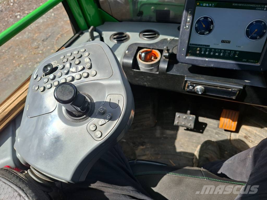John Deere 1010 E Forwarders