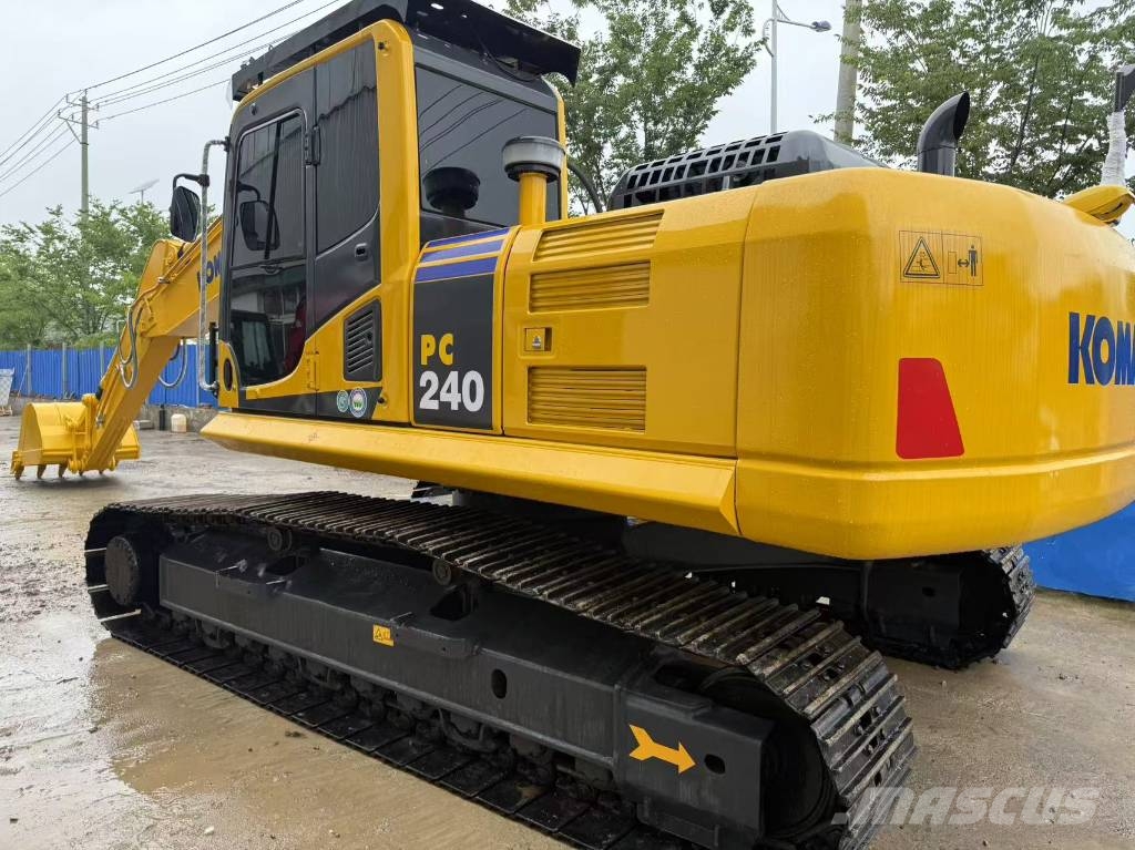Komatsu PC 240 LC Escavatori cingolati