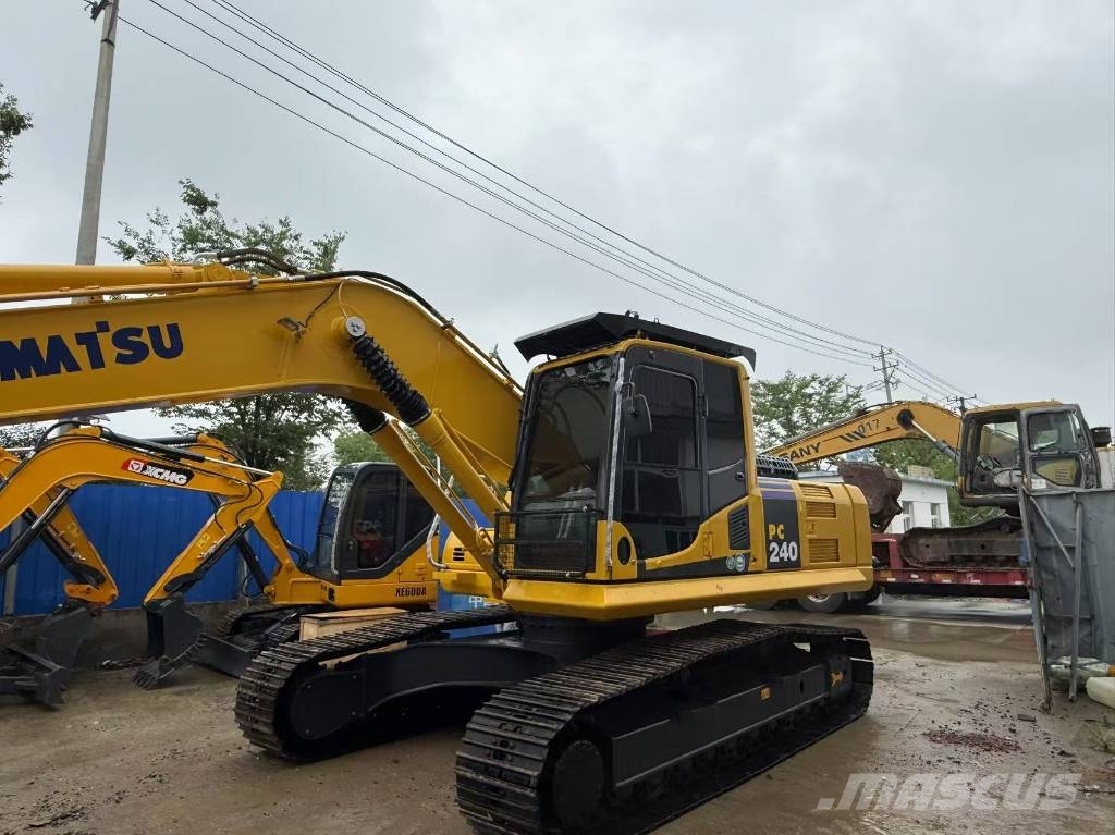 Komatsu PC 240 LC Escavatori cingolati