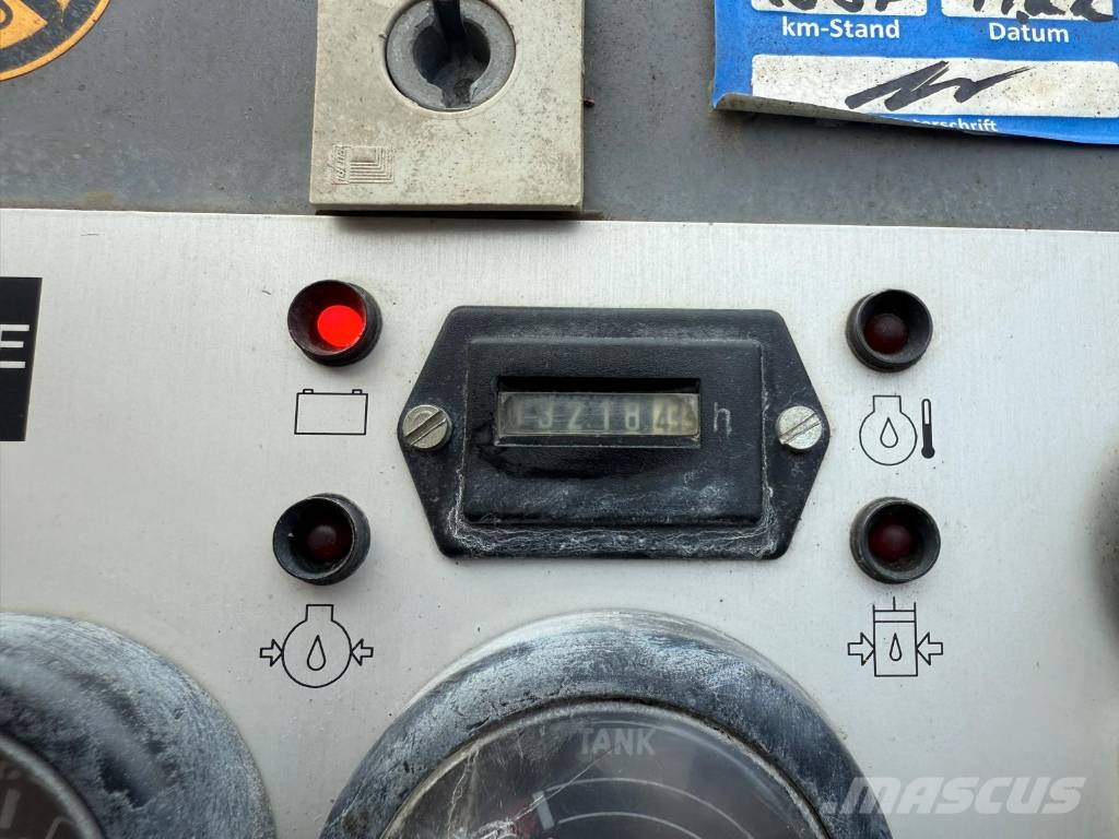 Vögele Super 800 معدات السفلتة