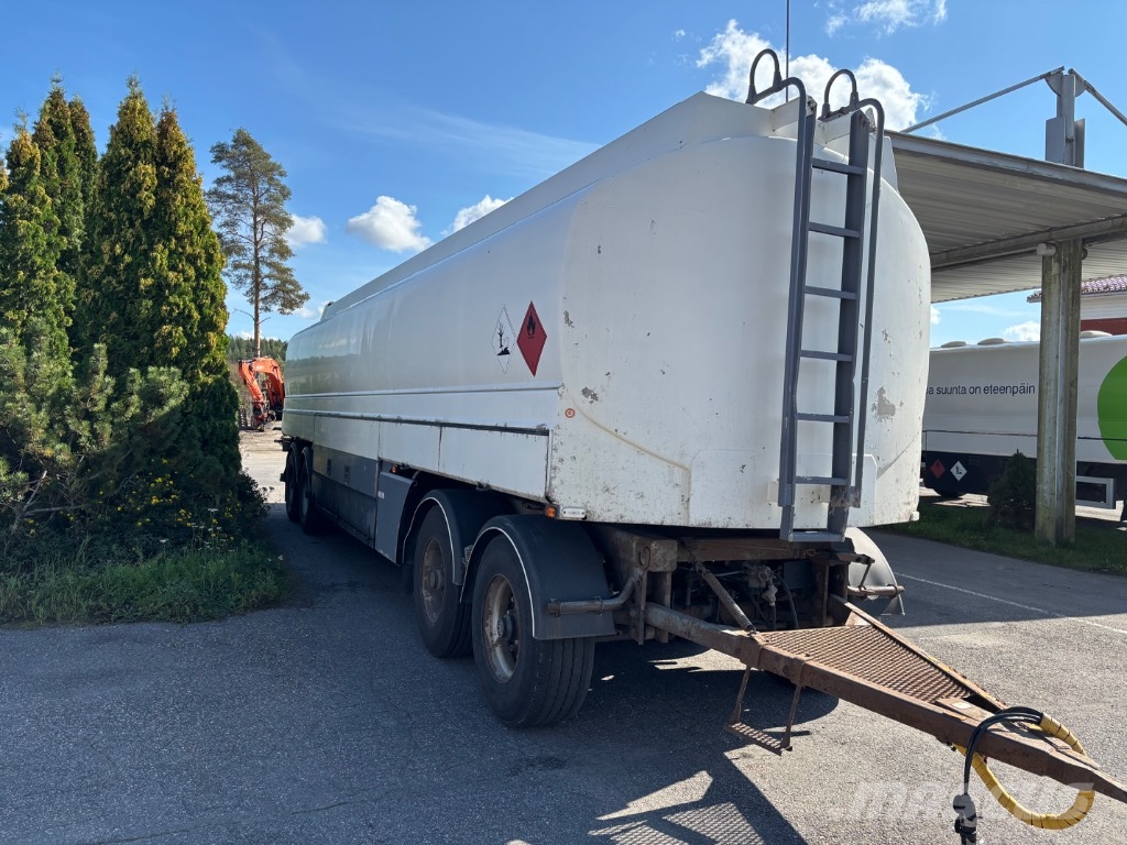 Eurotank Perävaunu Tanker trailers