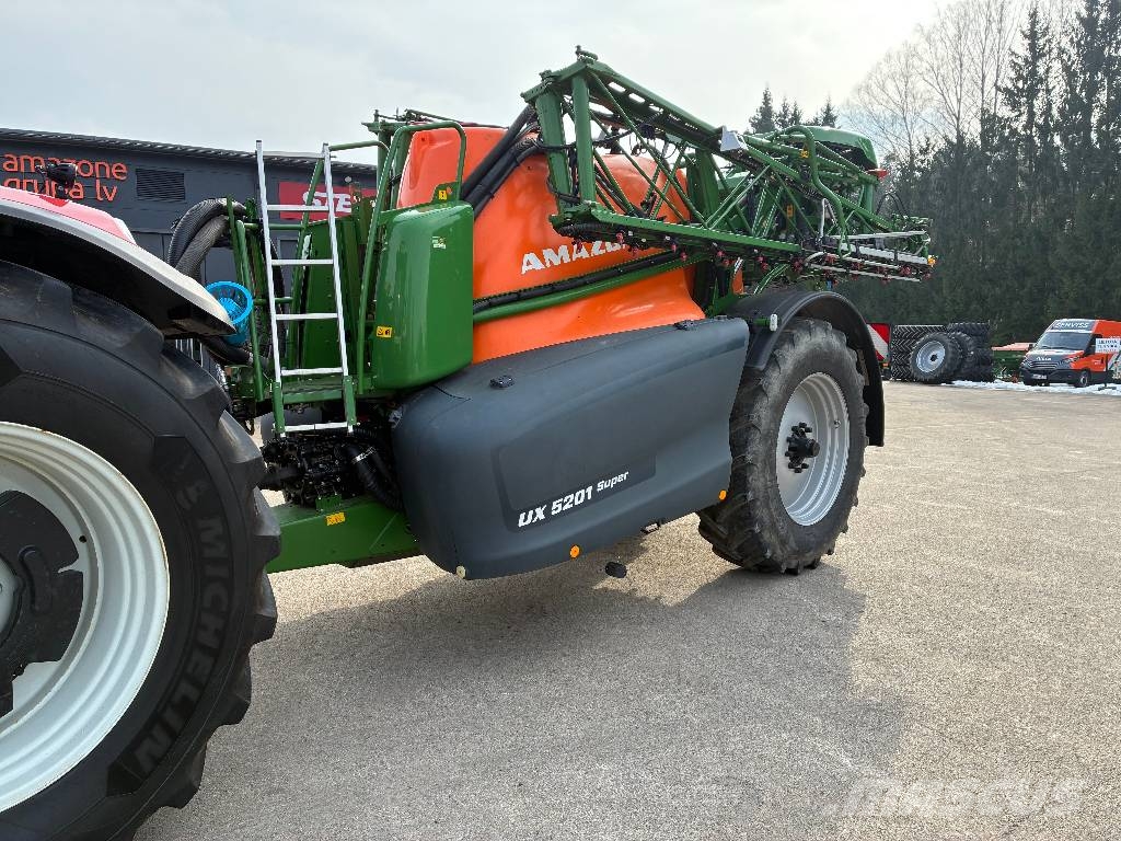 Amazone UX 5201 Super Pulverizadores rebocados