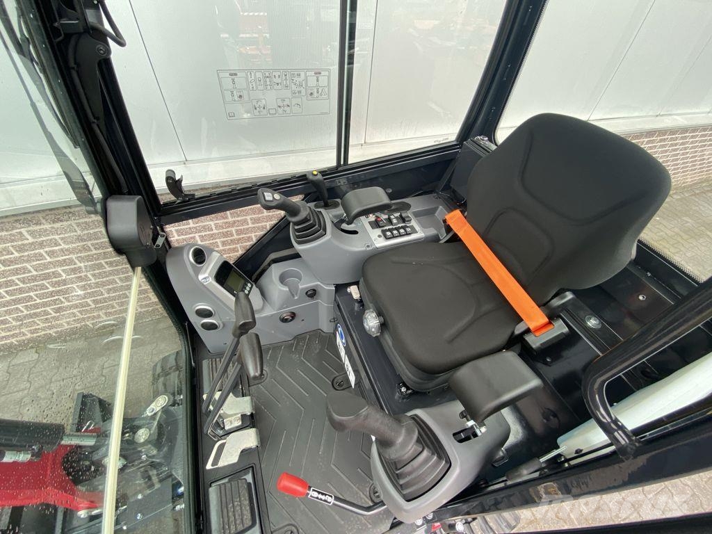 Yanmar SV17VT 小型挖掘机