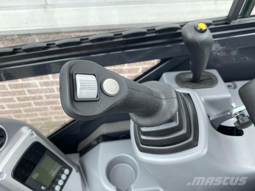 Yanmar SV17VT 小型挖掘机