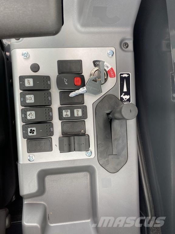 Yanmar SV17VT 小型挖掘机