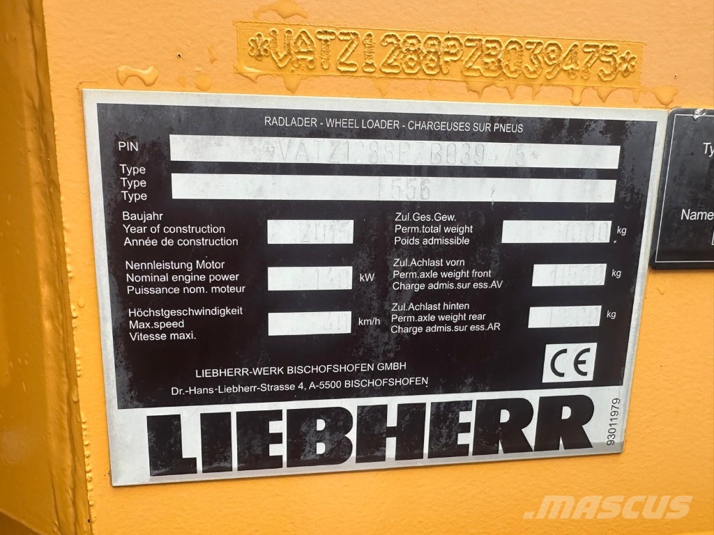 Liebherr L 556 لوادر بعجل