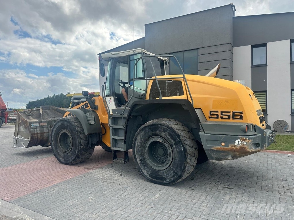 Liebherr L 556 لوادر بعجل