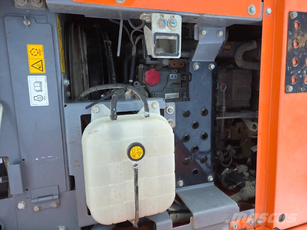 Hitachi ZX 225 US LC-6 Excavadoras de cadenas