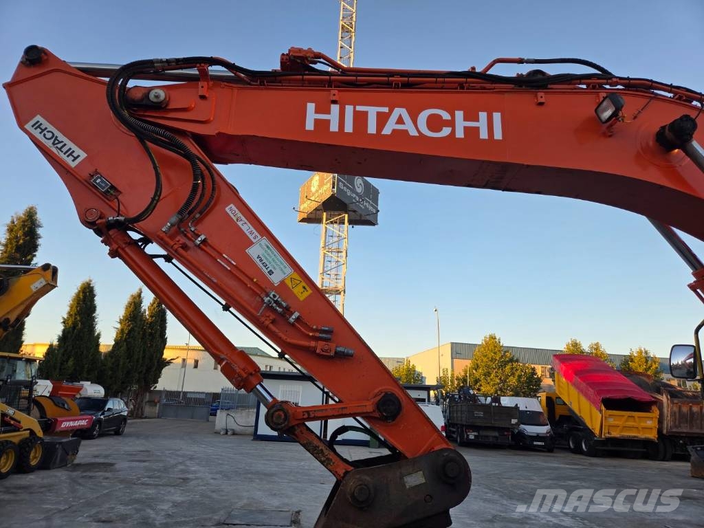 Hitachi ZX 225 US LC-6 Excavadoras de cadenas