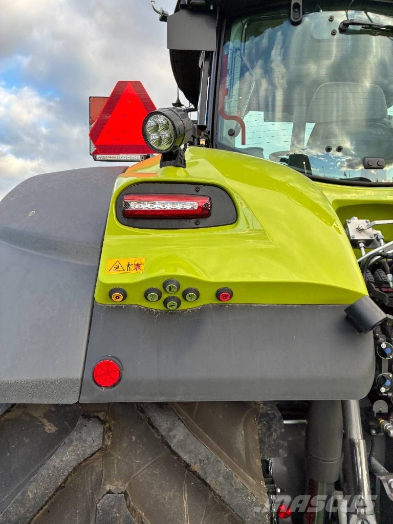 CLAAS Axion 960 Traktori