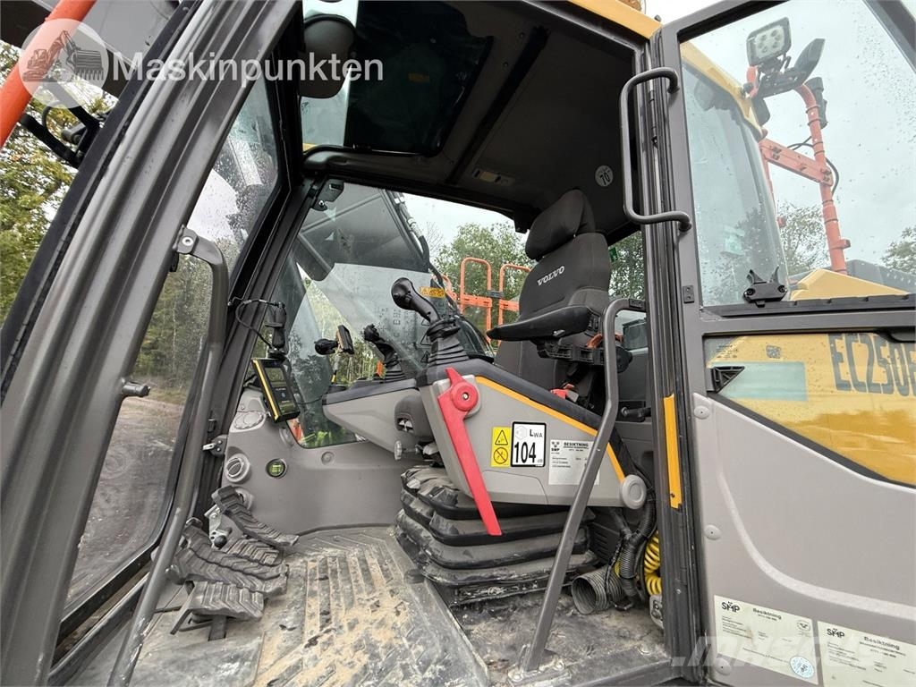 Volvo Ec250 NL Bagri goseničarji