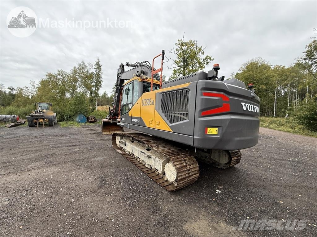 Volvo Ec250 NL Bagri goseničarji