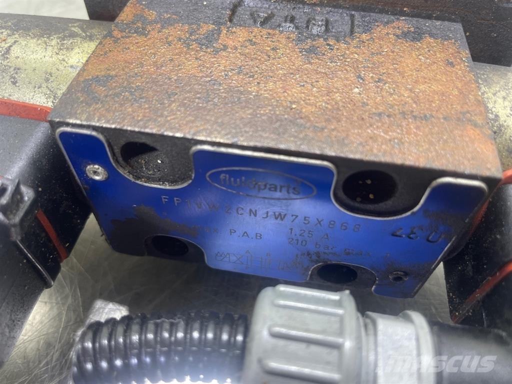 Atlas 1704MH-Fluidparts FP1VW2CNJW75X-NG6 4/3 Valve 24V Hydraulics