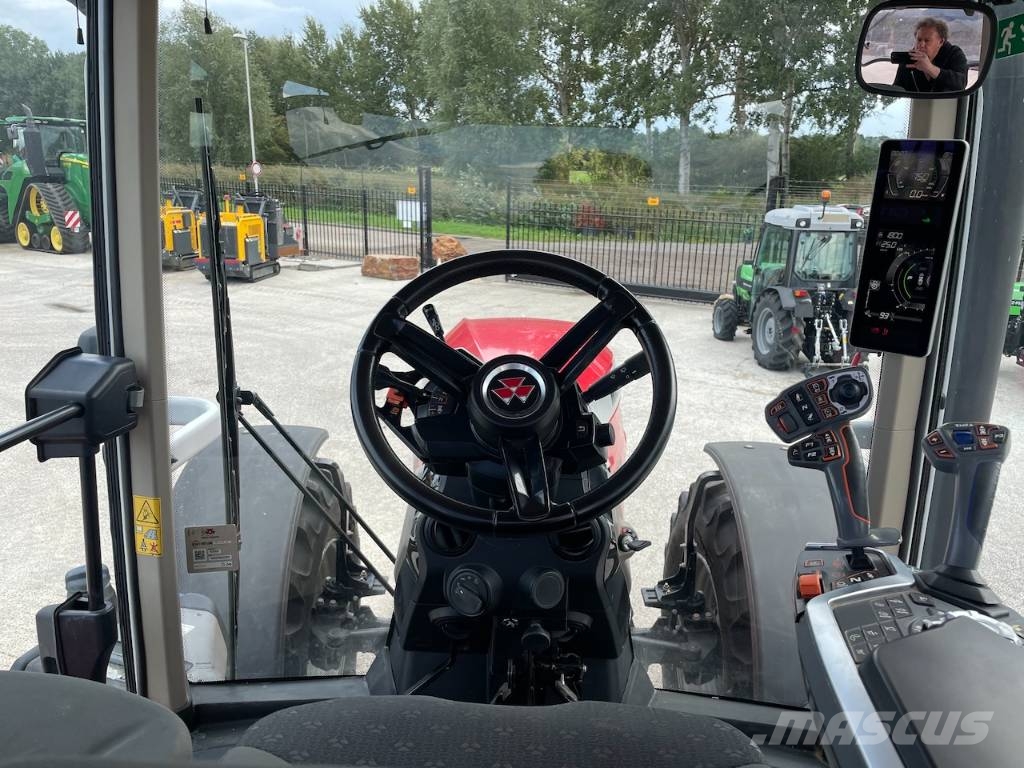 Massey Ferguson 8S.205 Dyna-7 الجرارات