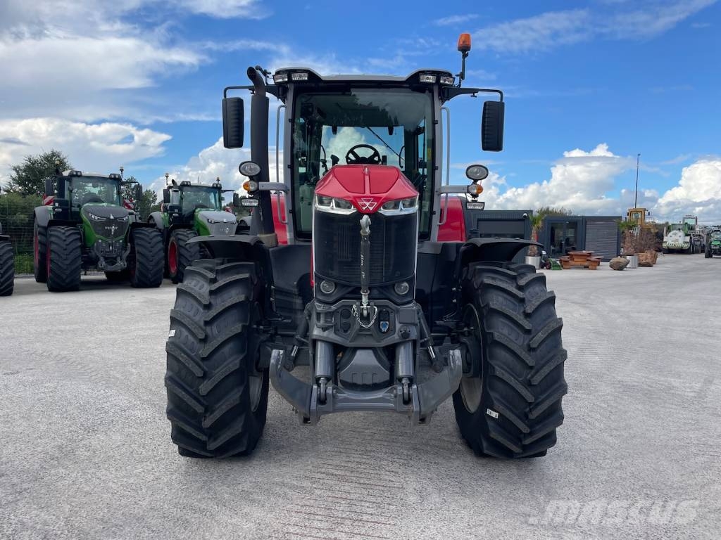 Massey Ferguson 8S.205 Dyna-7 الجرارات