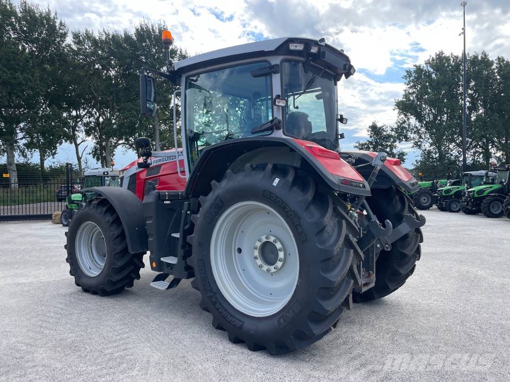 Massey Ferguson 8S.205 Dyna-7 الجرارات
